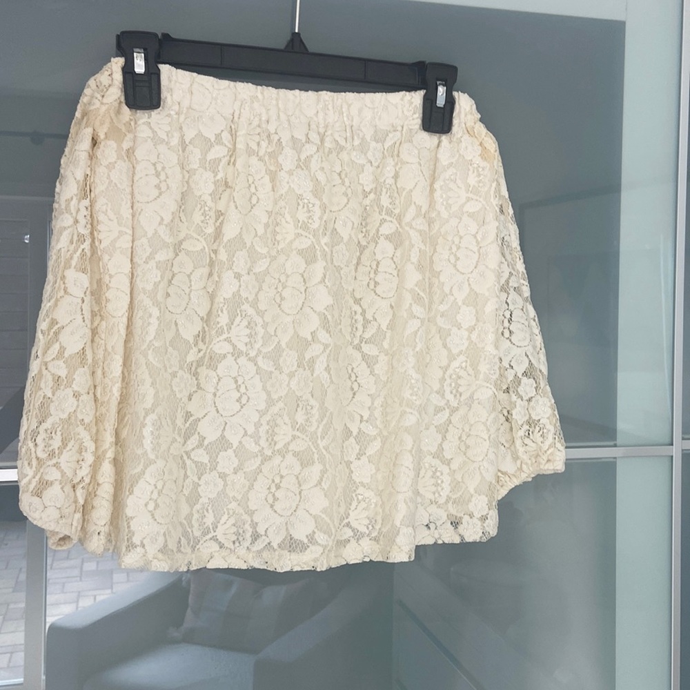 Ella Moss Cream Lace Off the Shoulder Top